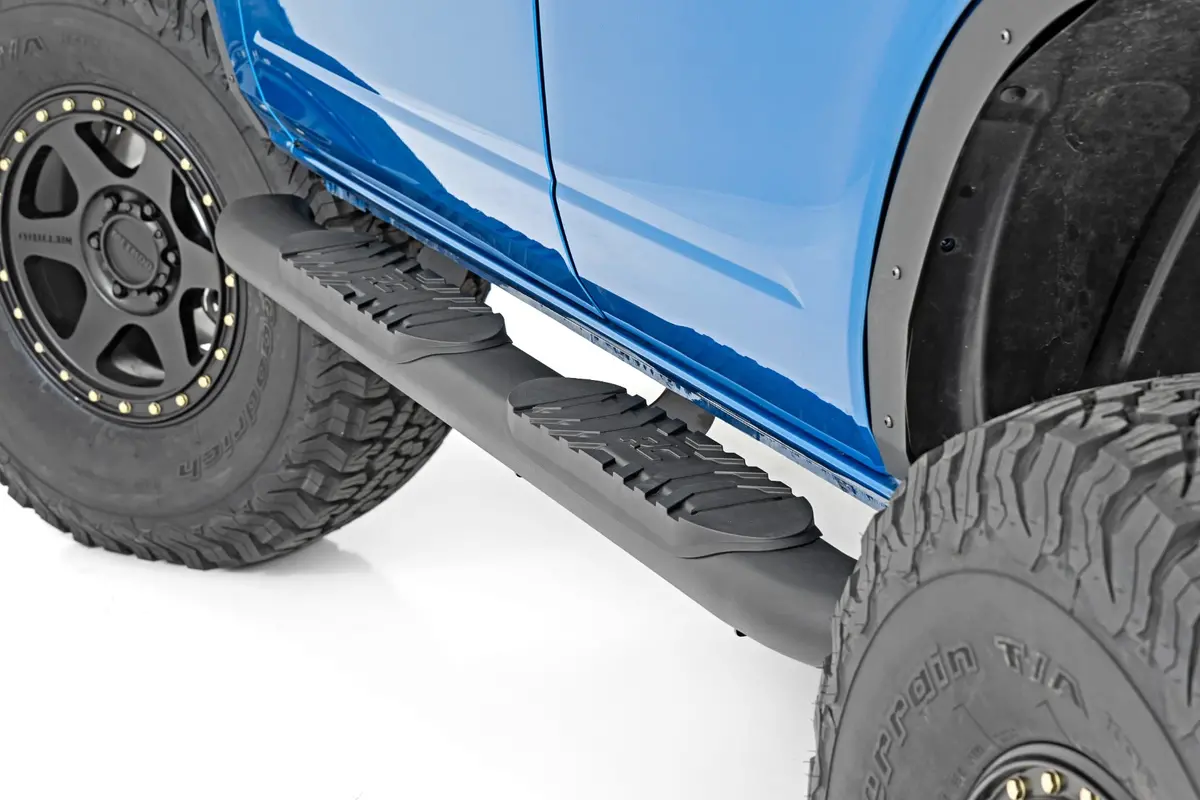 Rough Country Oval Nerf Step 4-Door  Black - 2021+ Ford Bronco - 21011 1