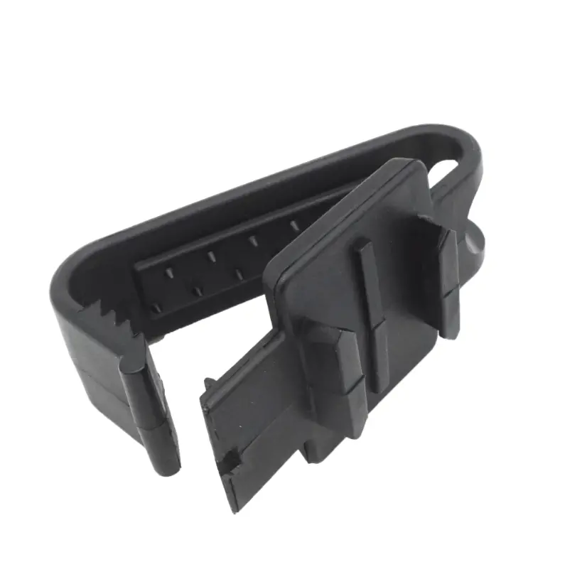 Oxbow Renegade Backpack Shoulder Strap Mount 1