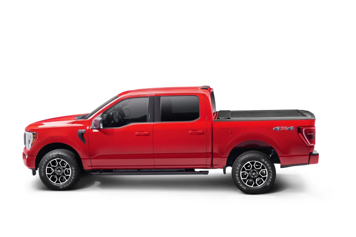 Roll And Lock M-Series Xt Tonneau Cover 1