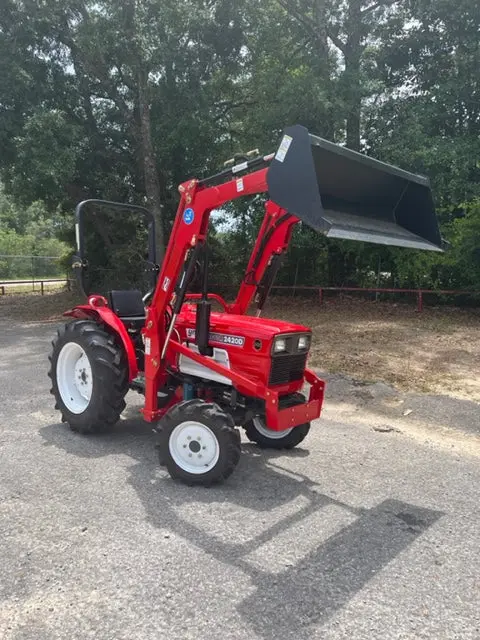Ym2420d Yanmar Tractor 4X4 With Front End Loader 1