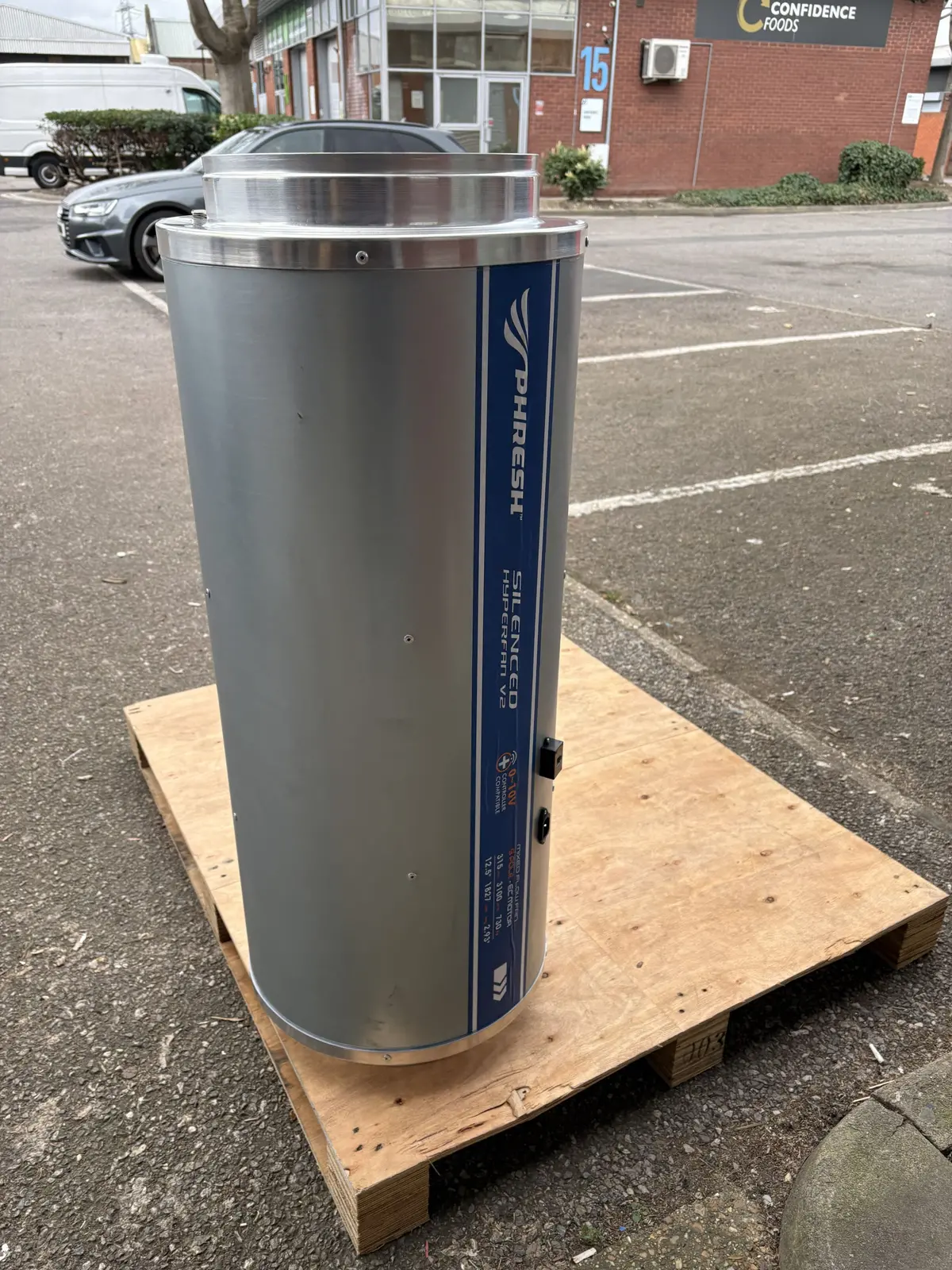 **Barely Used**  12" Phresh Hyperfan Silenced Ec Fan 1