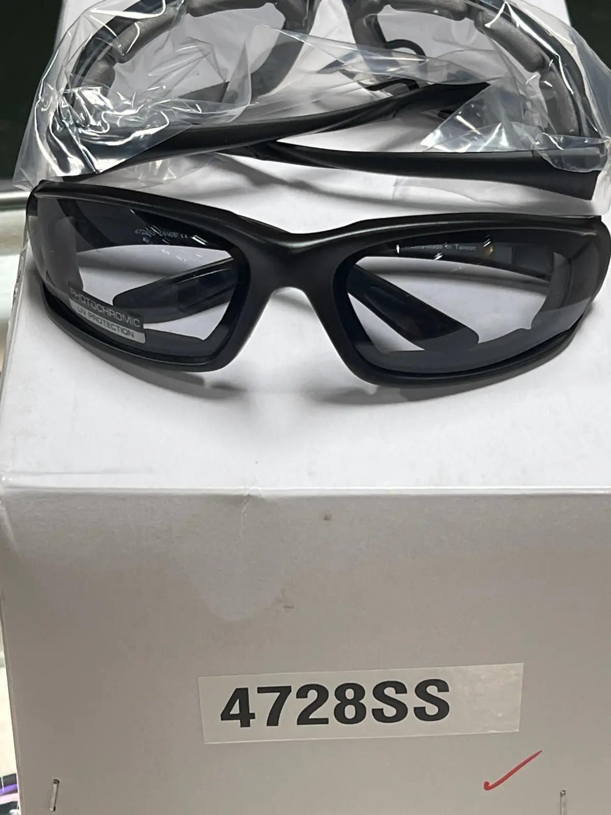 Photochromic Kicker Mid Tint To Smoke 1