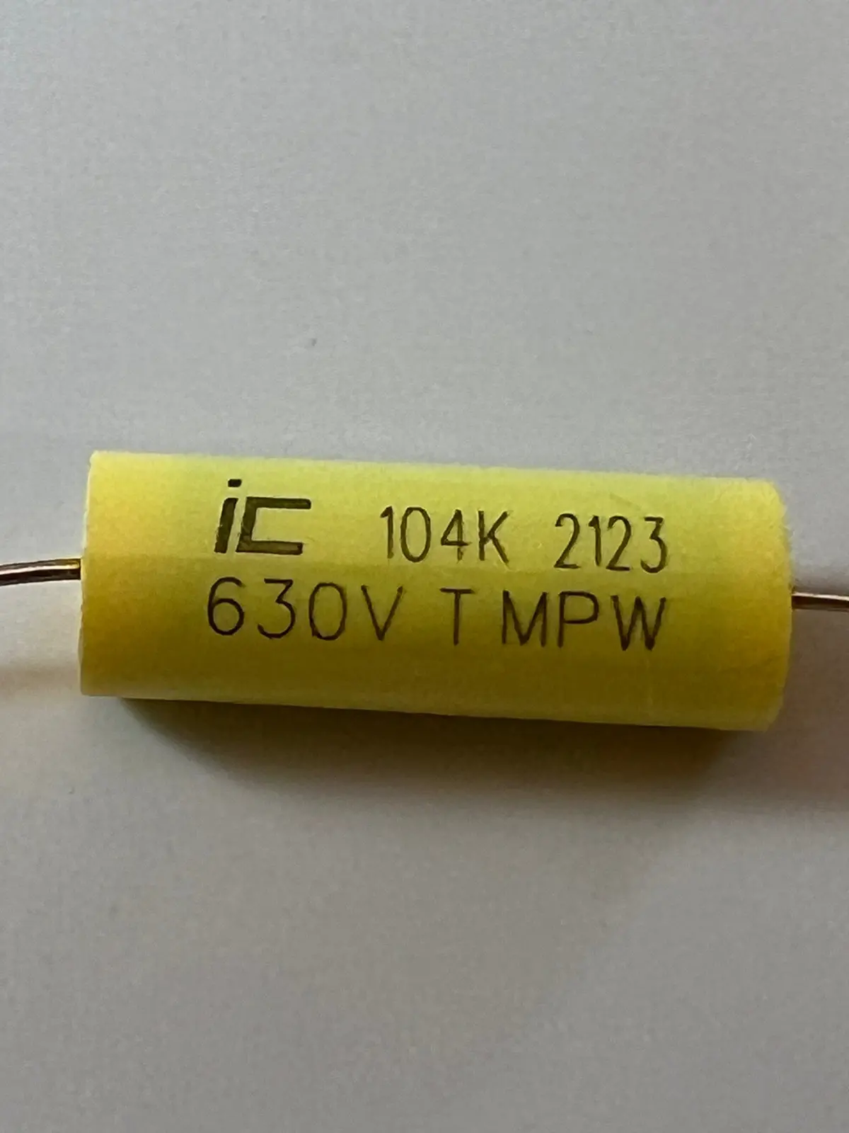 Capacitor - .1Uf @ 630 Vdc - Polypropylene, Axial Leads - Illinois Capacitor 1