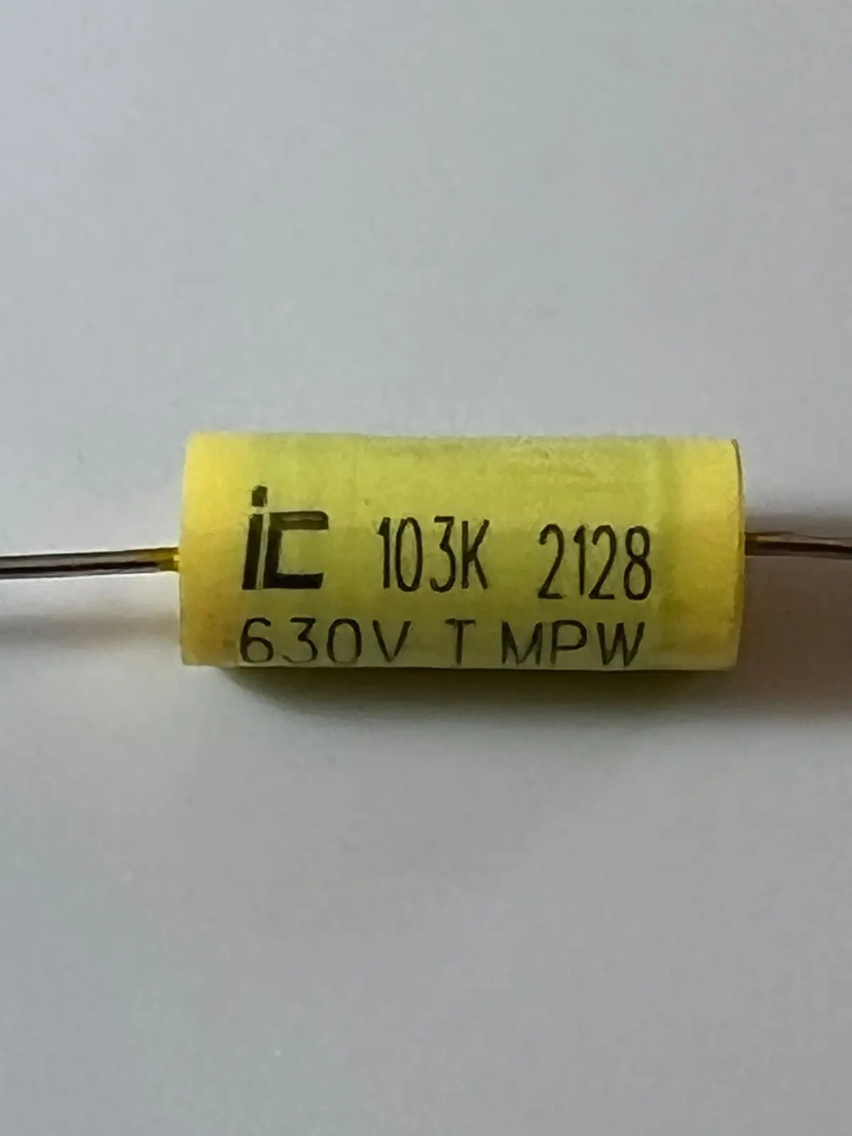 Capacitor - .01Uf @ 630 Vdc - Polypropylene, Axial Leads - Illinois Capacitor 1