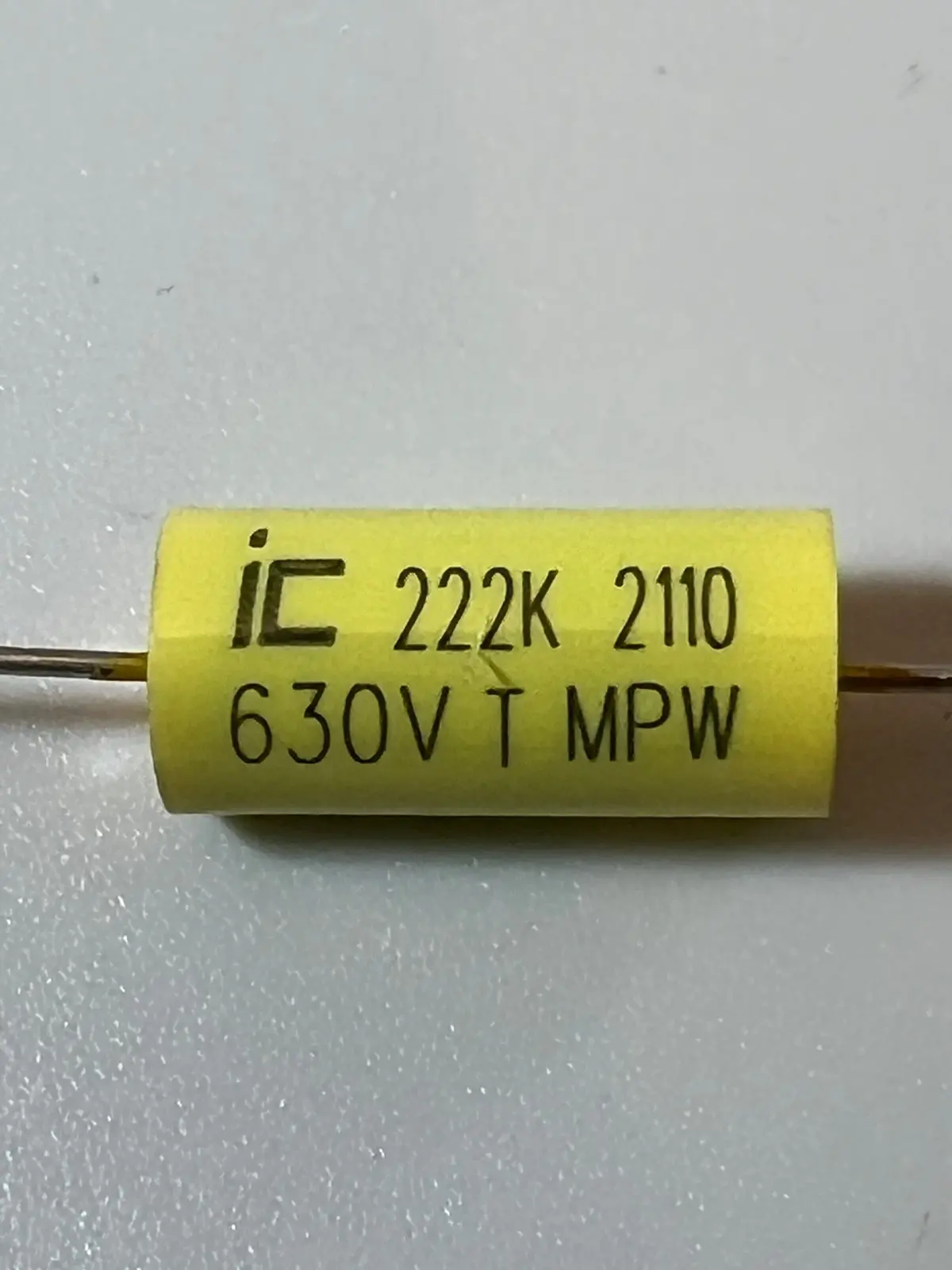 Capacitor - .0022Uf @ 630 Vdc - Polypropylene, Axial Leads - Illinois Capacitor 1