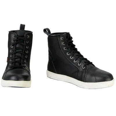On The Wall Riding Shoes 1
